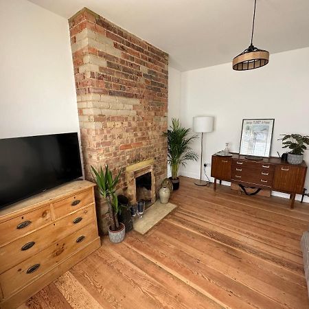 Stylish Unique 3 Bedroom House Hastings Bagian luar foto